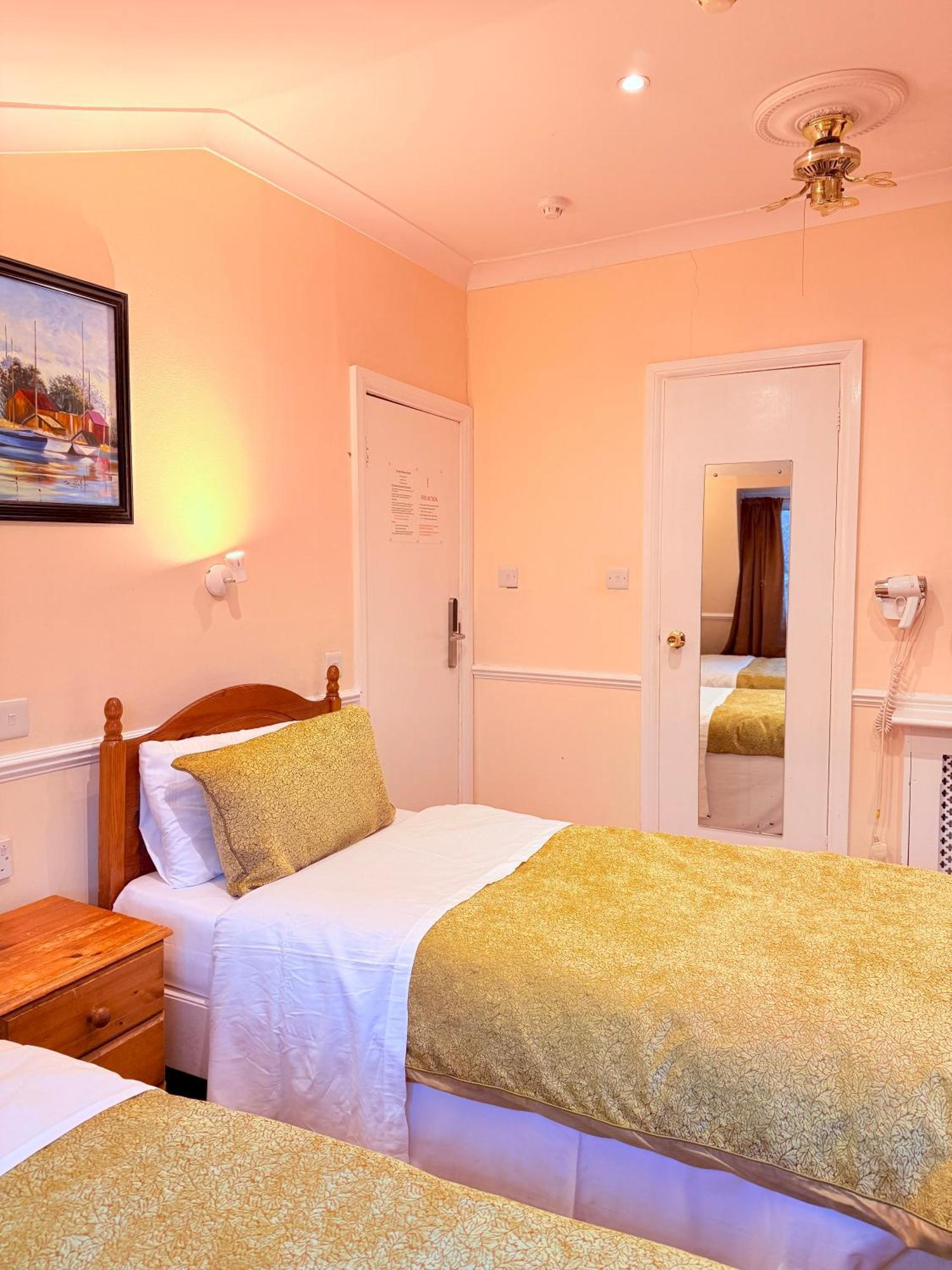 Casa de hóspedes Europa House Hotel, Paddington 2*